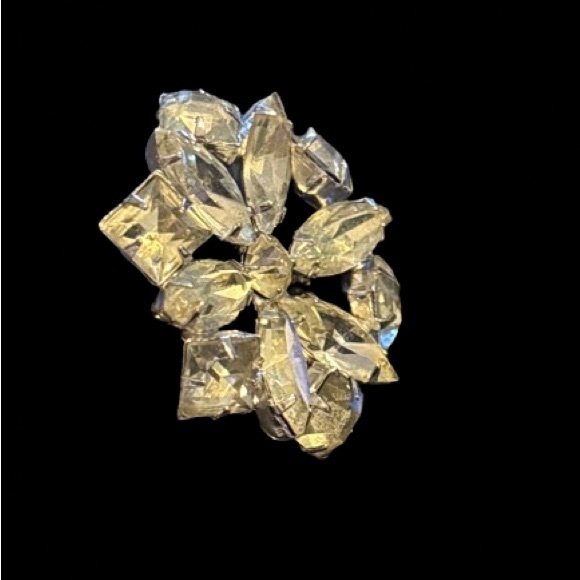 Vintage Crystal Brooch - Picture 8 of 9